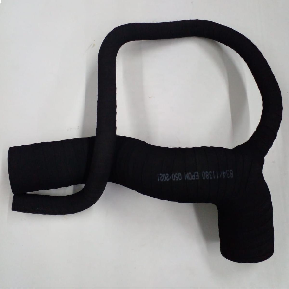 Manguera superior del radiador 214 - 834/11380