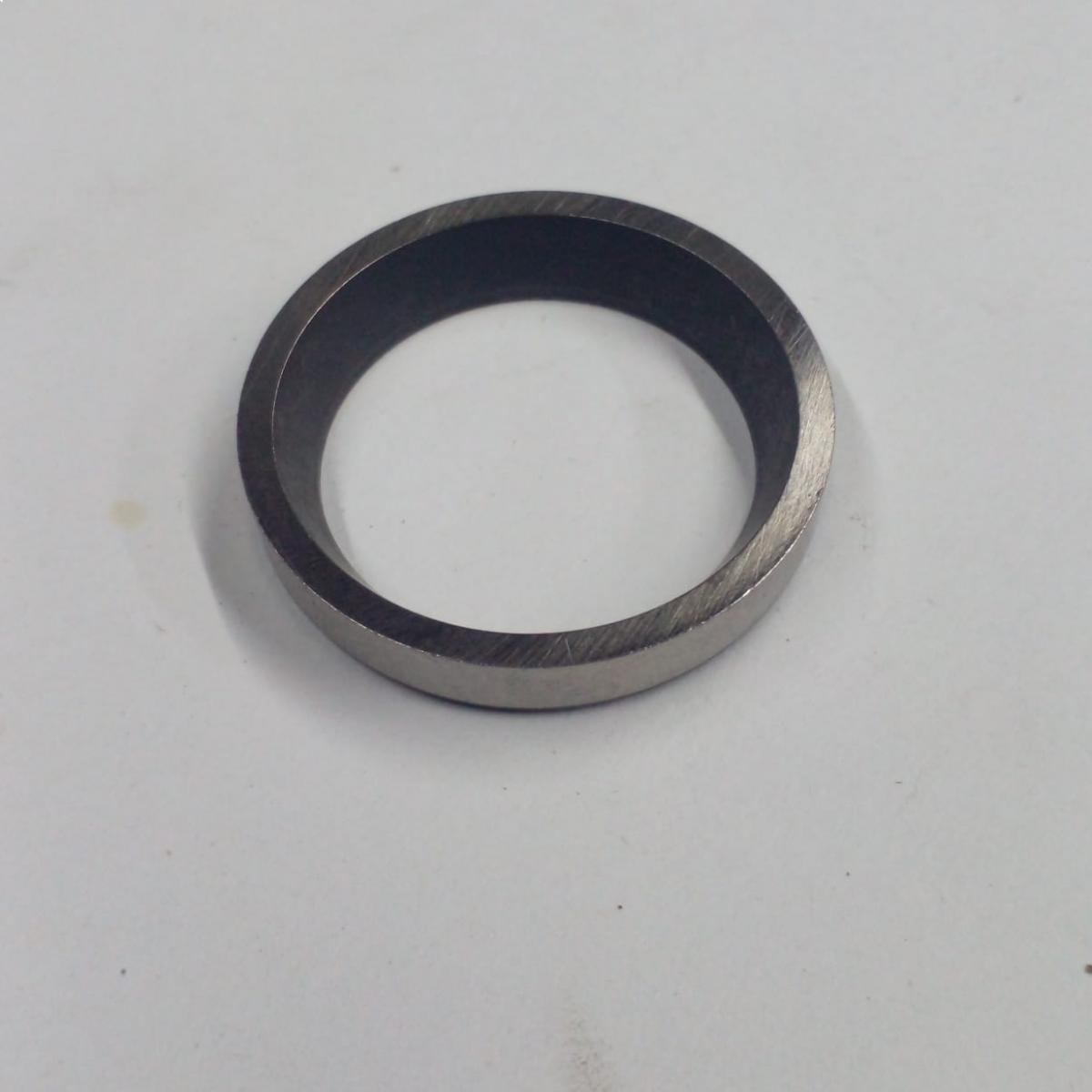 Asiento valvula de escape motor 444 - 320/02756