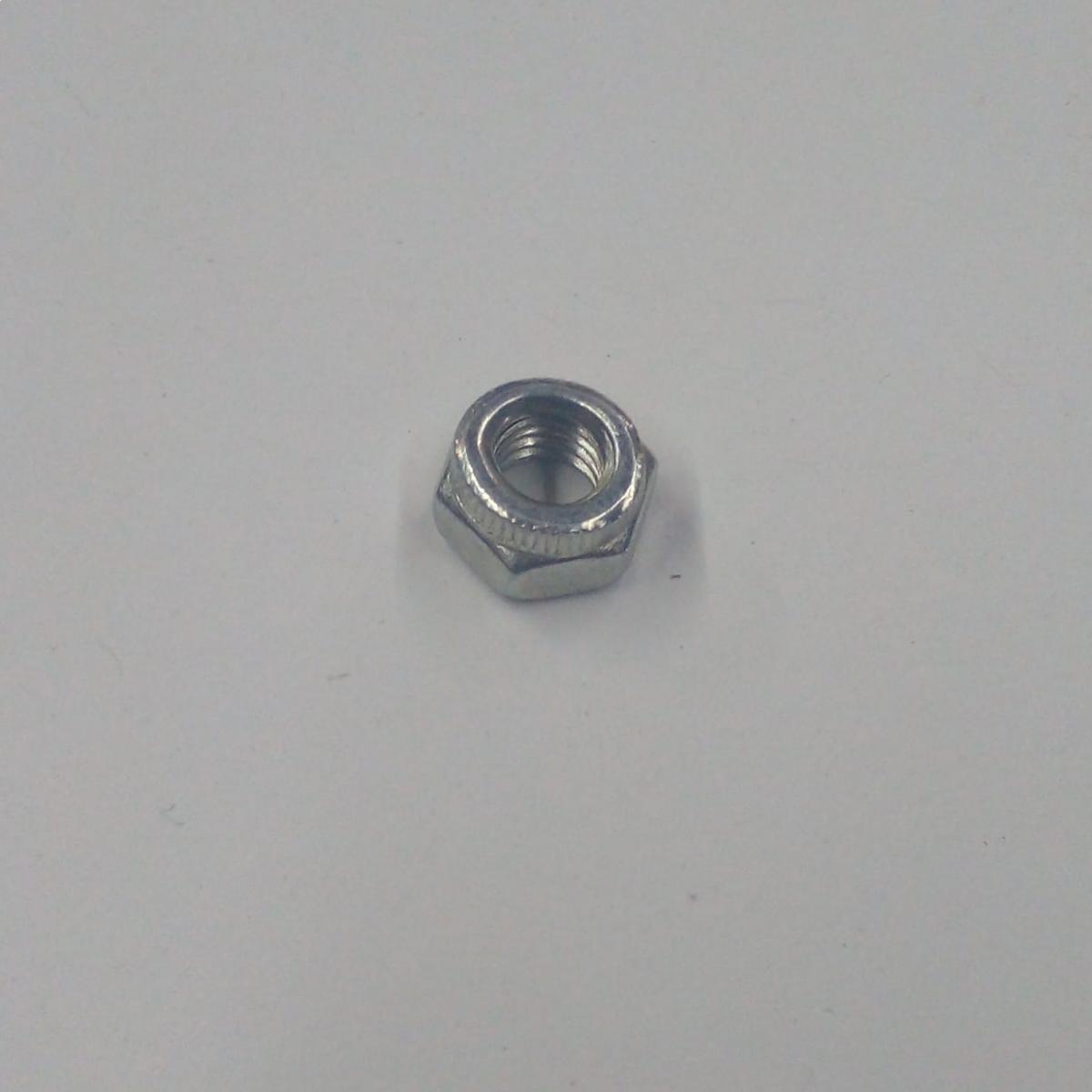 Tuerca base chicote aceleracion 214e-4t - 1370/0103Z