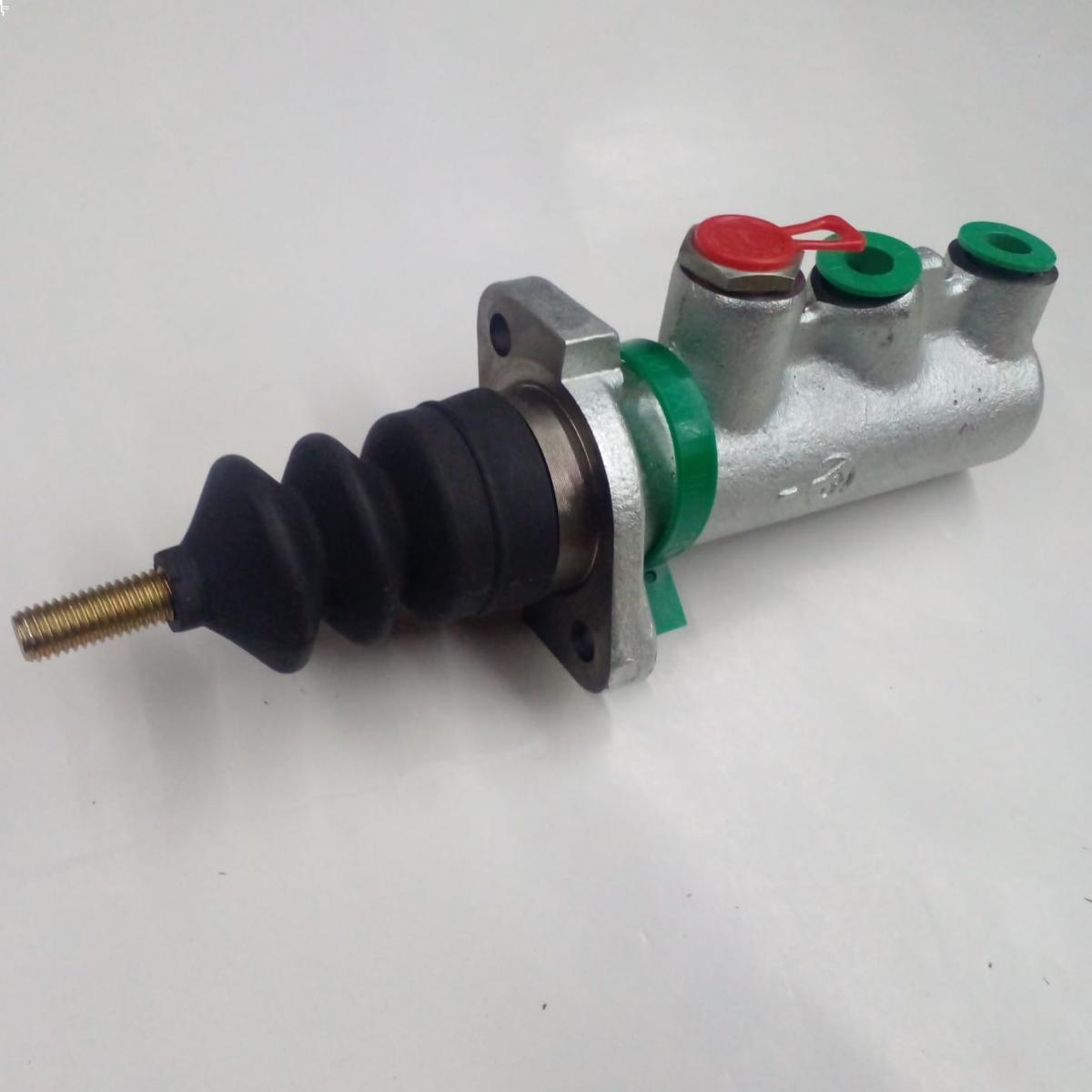 Bomba frenos tractor CX105 - 226301A1