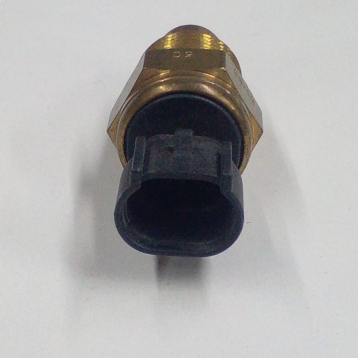 Sensor de los frenos tractor Cmax 105 - 3671821M91