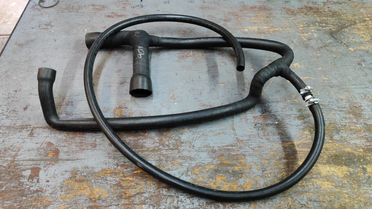 Manguera inferior del radiador 214-4t 214e-4t - 834/10767